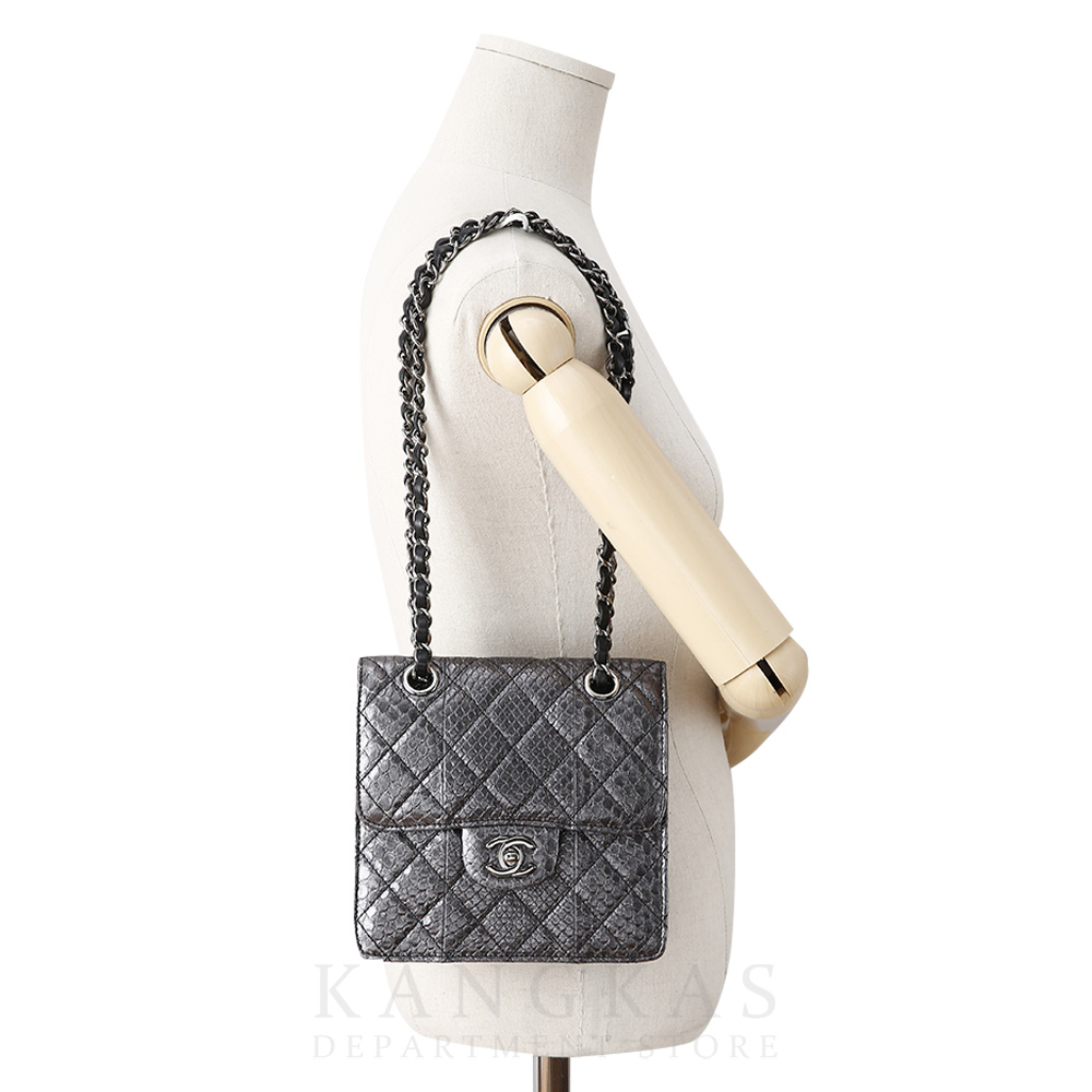 CHANEL(USED)샤넬 시즌 파이톤 미니 체인백