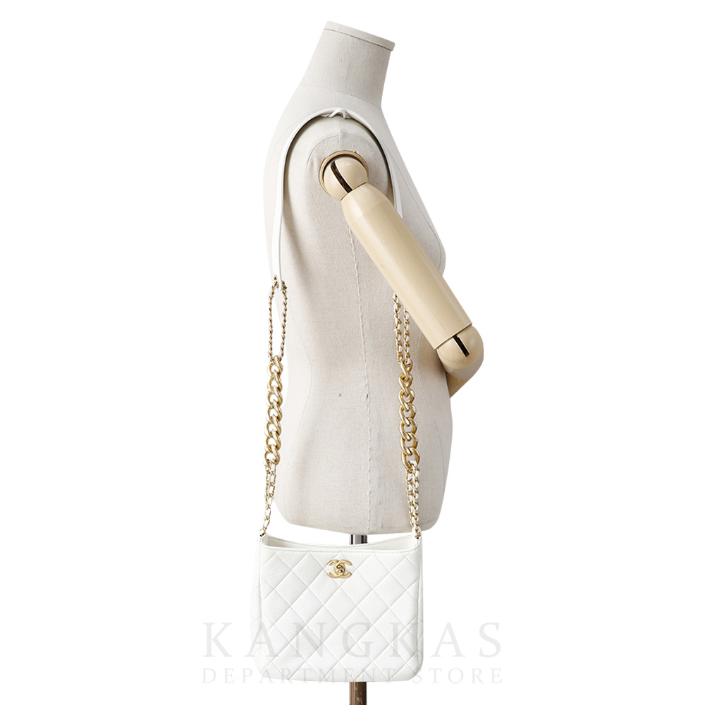 CHANEL(USED)샤넬 시즌 화이트 램스킨 크로스백