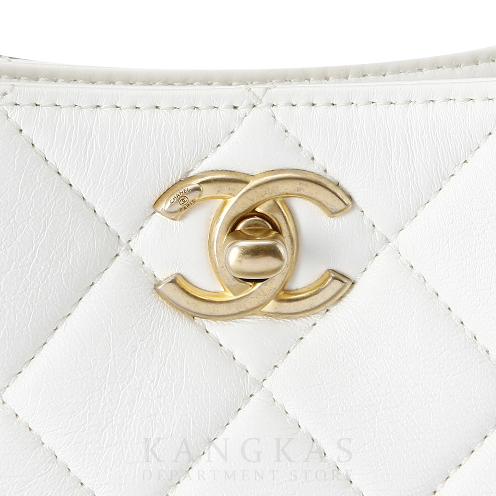 CHANEL(USED)샤넬 시즌 화이트 램스킨 크로스백