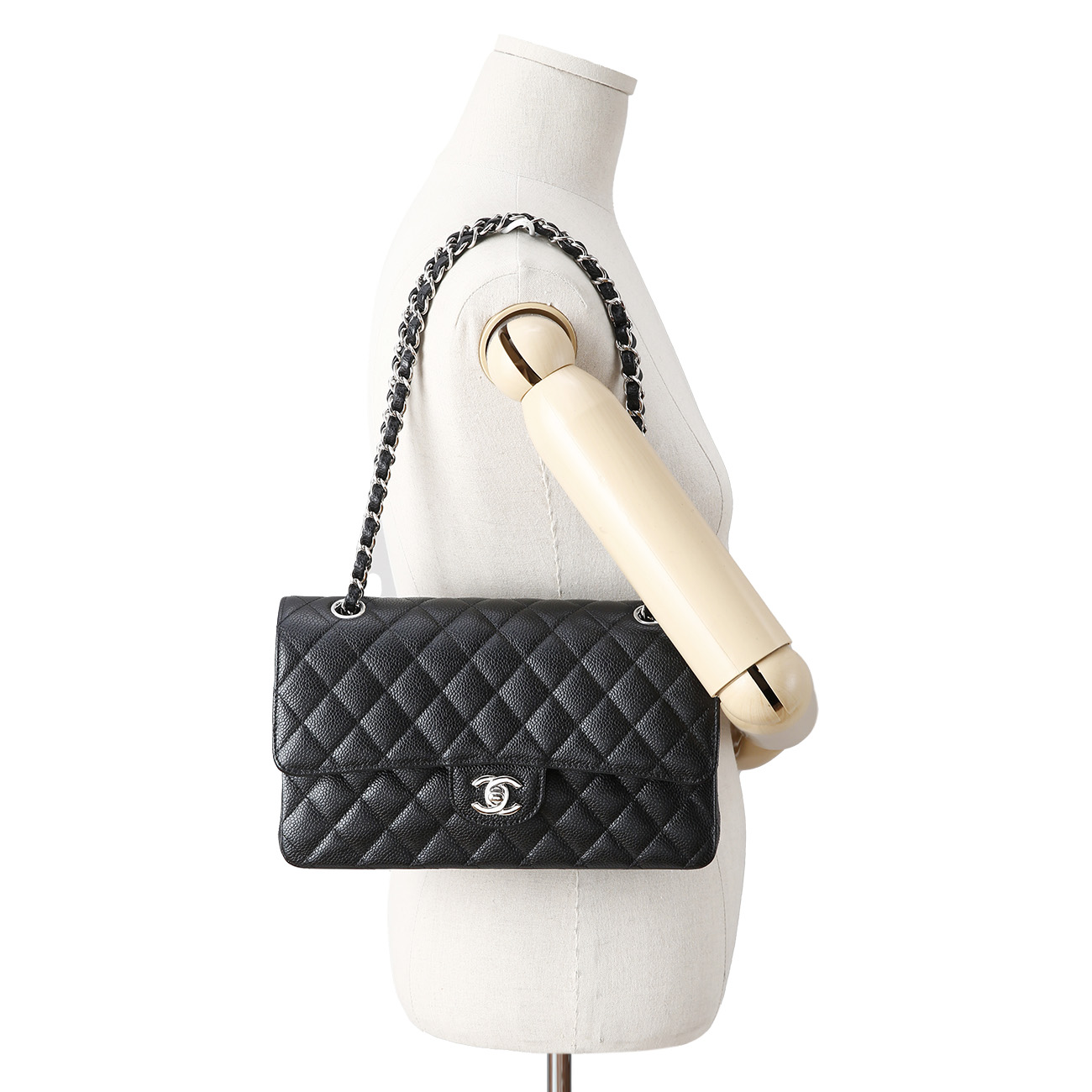 CHANEL(USED)샤넬 캐비어 클래식 미듐 은장