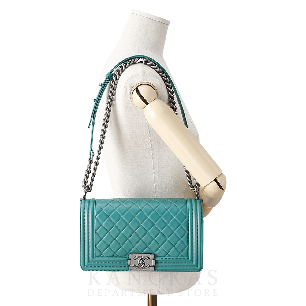 CHANEL(USED)샤넬 보이샤넬 램스킨 미듐