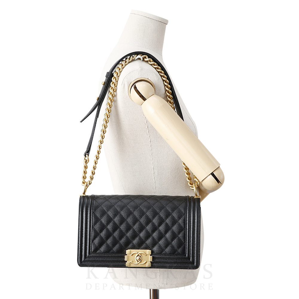 CHANEL(USED)샤넬 캐비어 보이샤넬 미듐