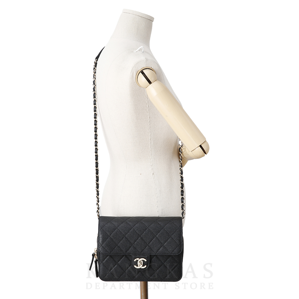 CHANEL(USED)샤넬 AS3003 시즌 크루즈 컬렉션 스몰 플랩백