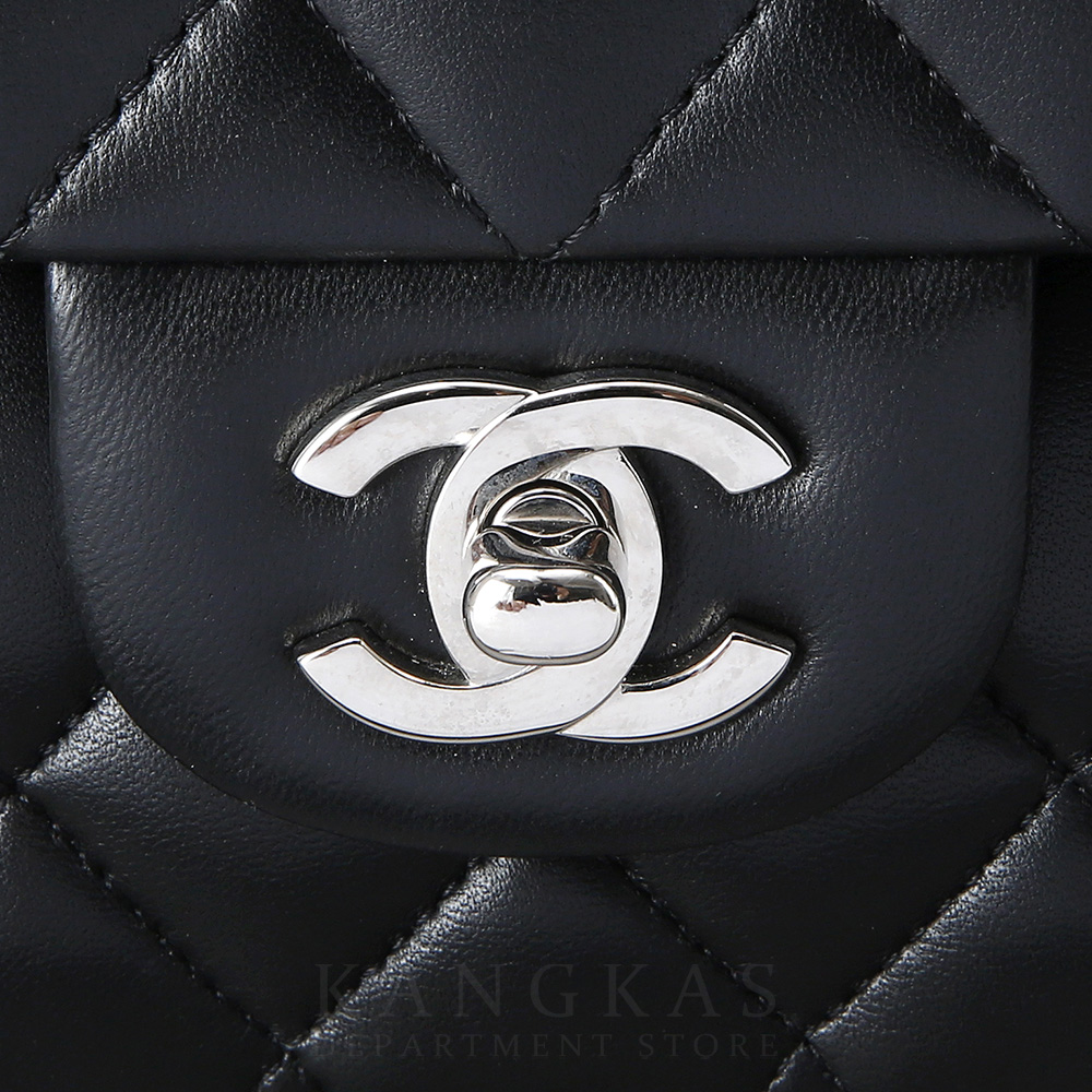 CHANEL(USED)샤넬 램스킨 클래식 미듐 플랩백