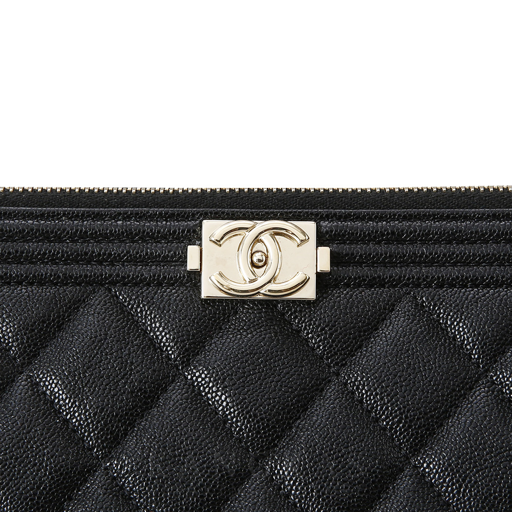 CHANEL(USED)샤넬 캐비어 보이샤넬 클러치 뉴미듐
