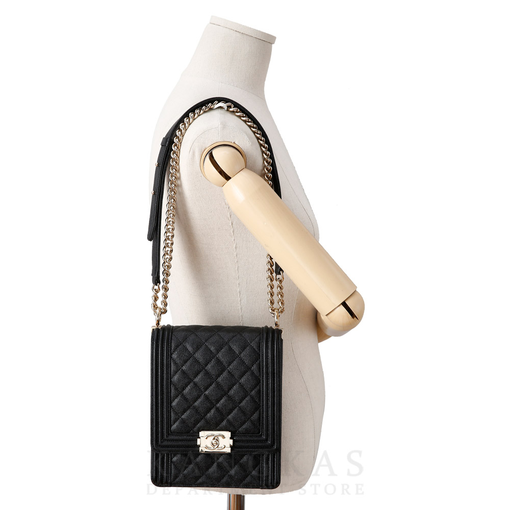 CHANEL(USED)샤넬 캐비어 보이샤넬 사첼백