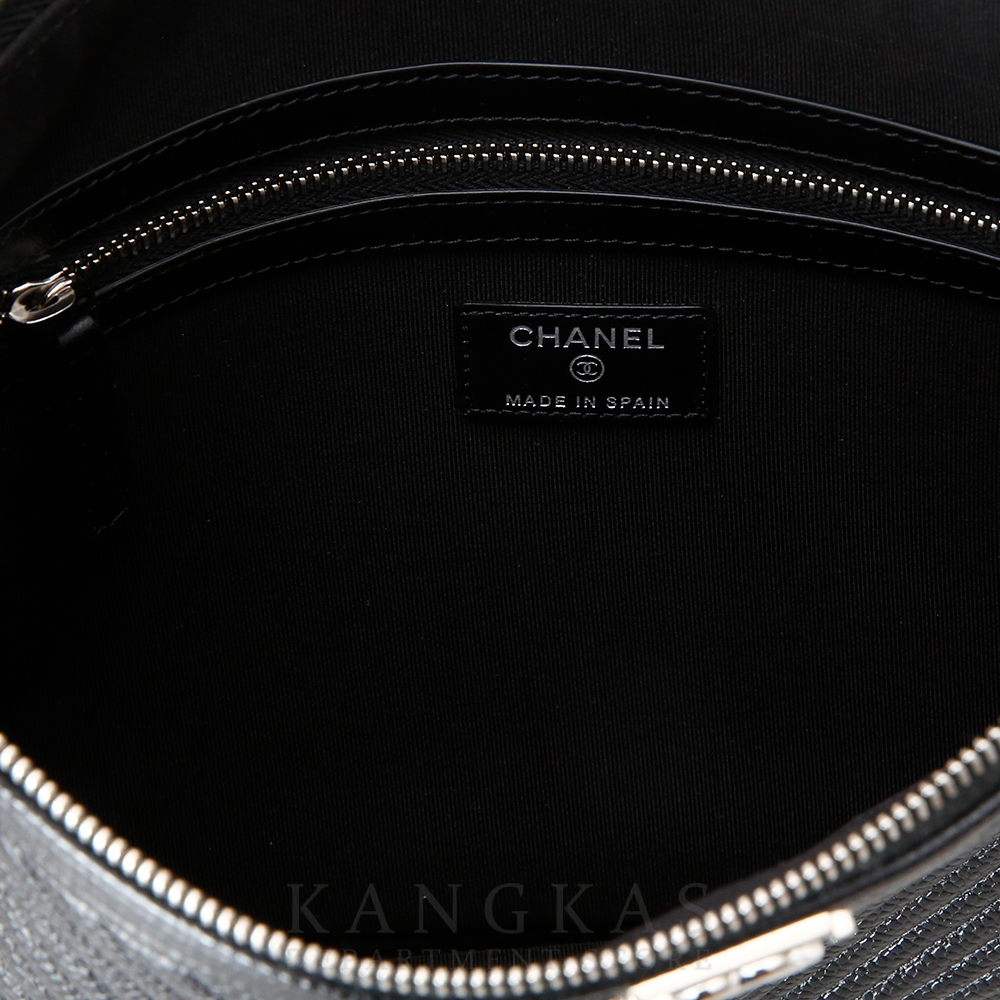 CHANEL(USED)샤넬 쉐브론 보이샤넬 클러치 뉴미듐