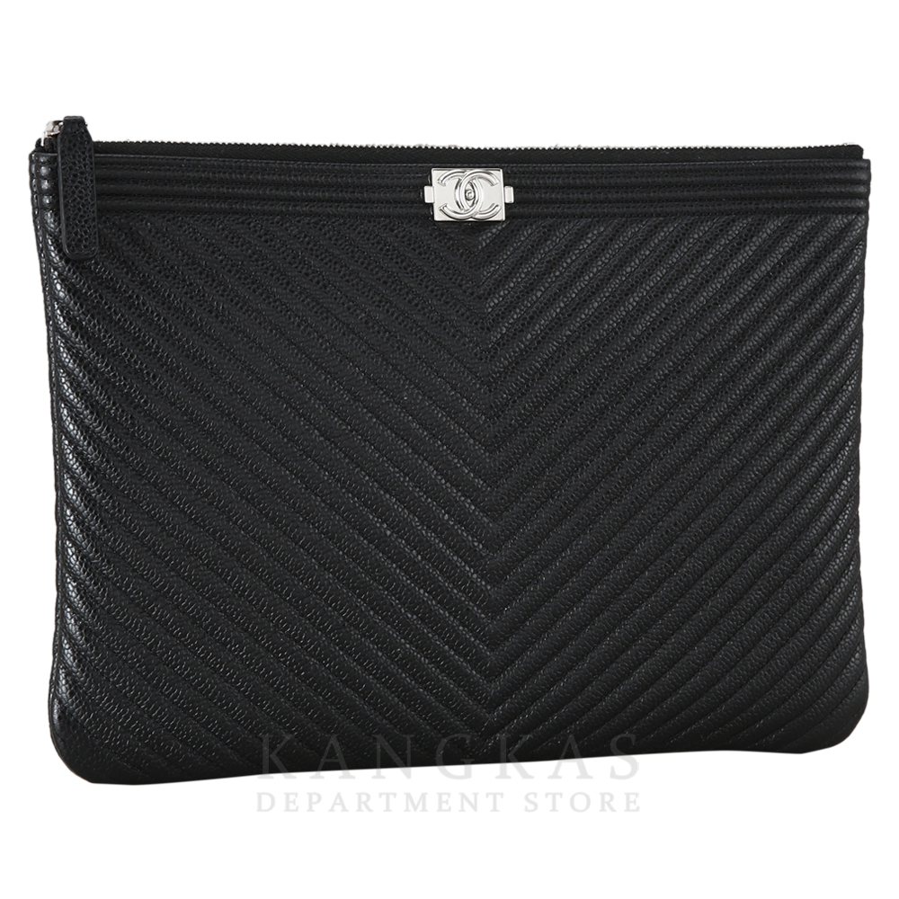 CHANEL(USED)샤넬 쉐브론 보이샤넬 클러치 뉴미듐