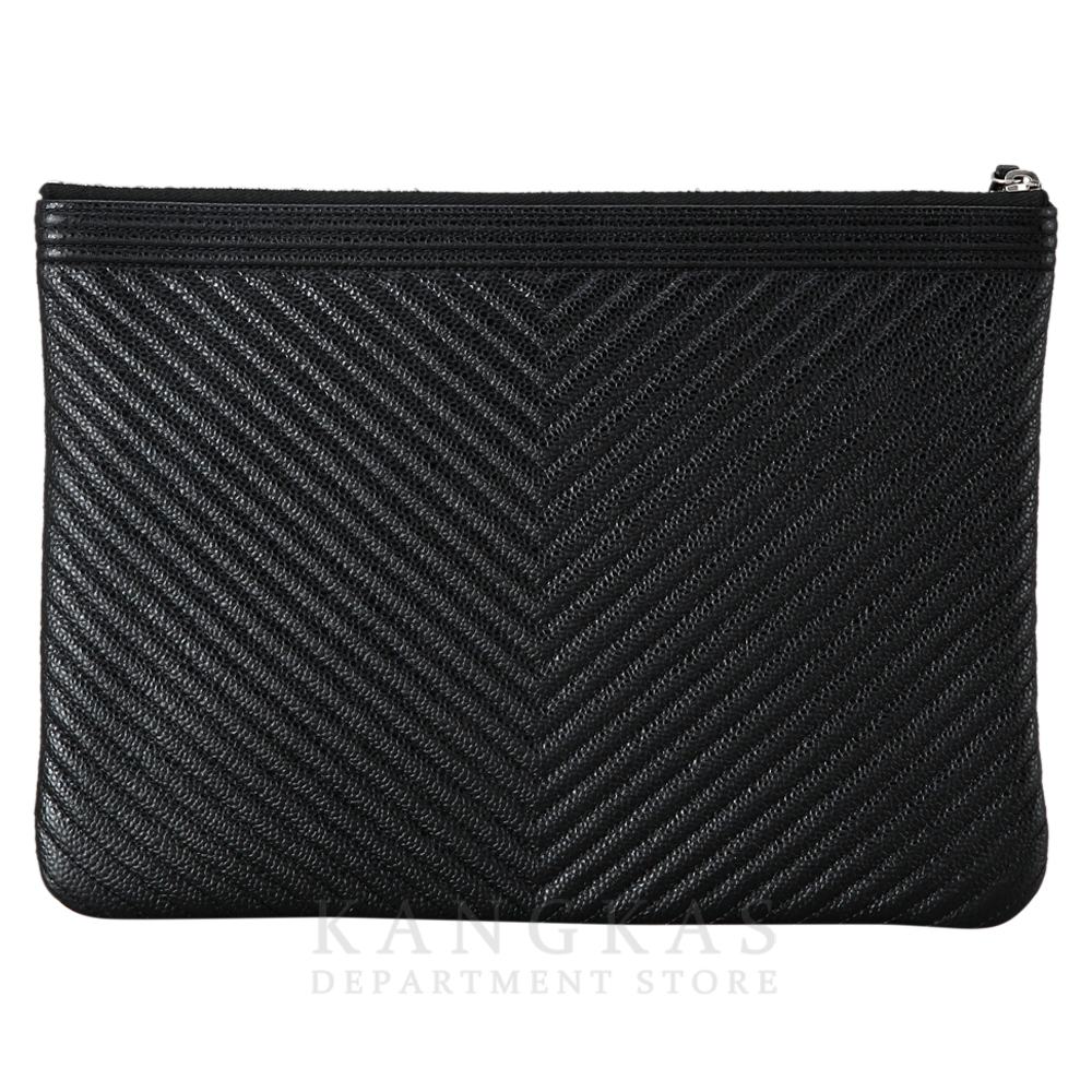 CHANEL(USED)샤넬 쉐브론 보이샤넬 클러치 뉴미듐