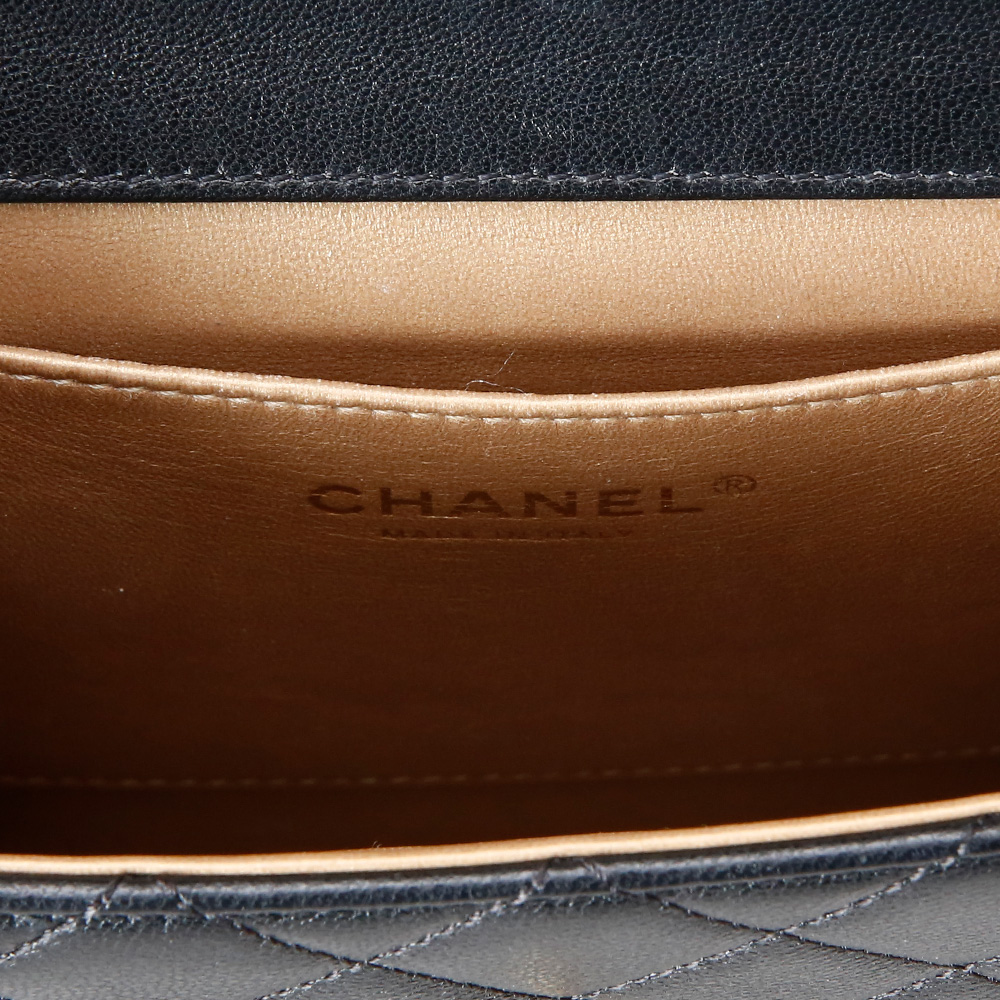 CHANEL(USED)샤넬 AS0584 시즌 진주 정사각 플랩 스퀘어백