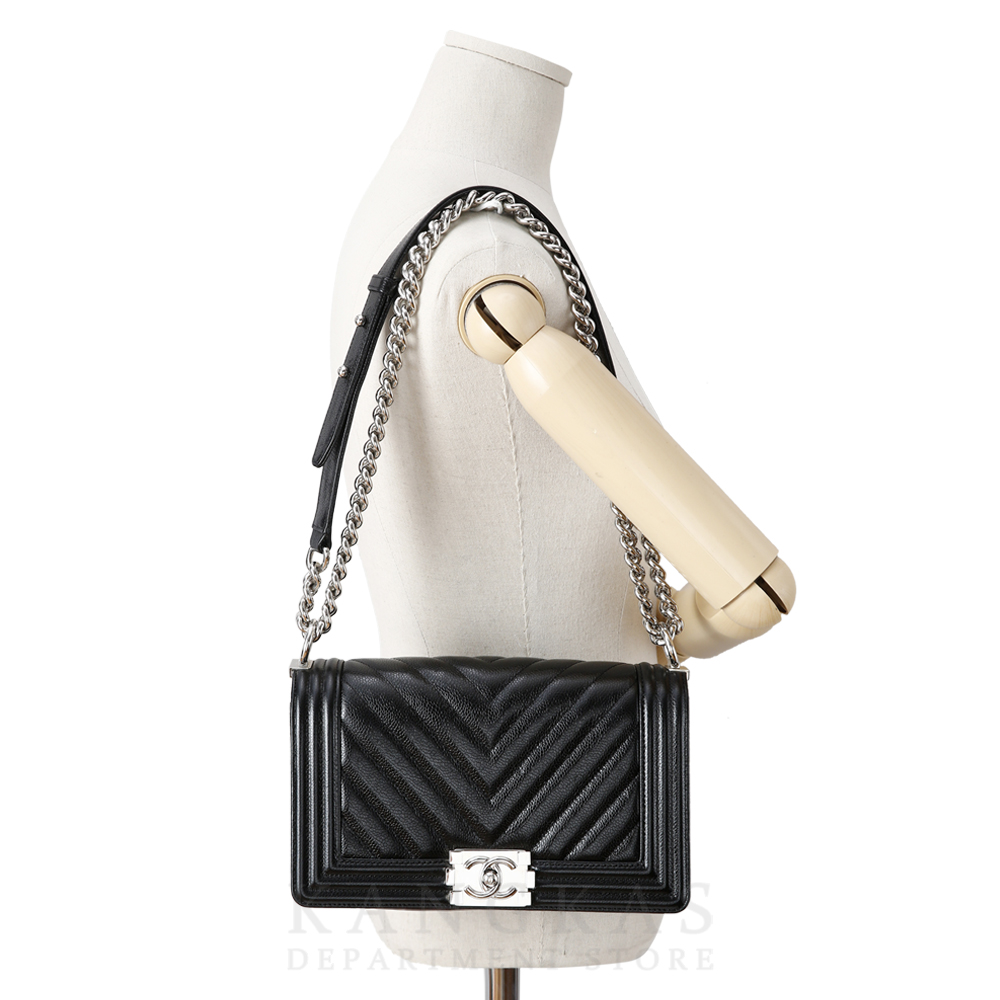 CHANEL(USED)샤넬 보이샤넬 쉐브론 미듐