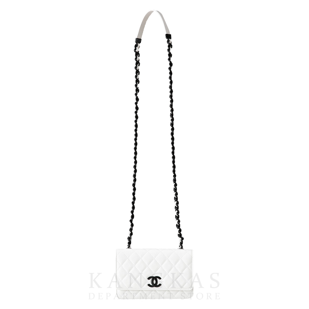 CHANEL(USED)샤넬 시즌 캐비어 화이트 CC로고 WOC
