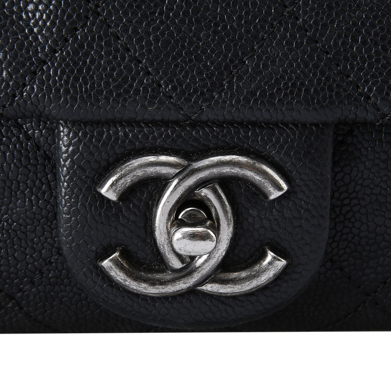 CHANEL(USED)샤넬 시즌 CC로고 플랩 체인백