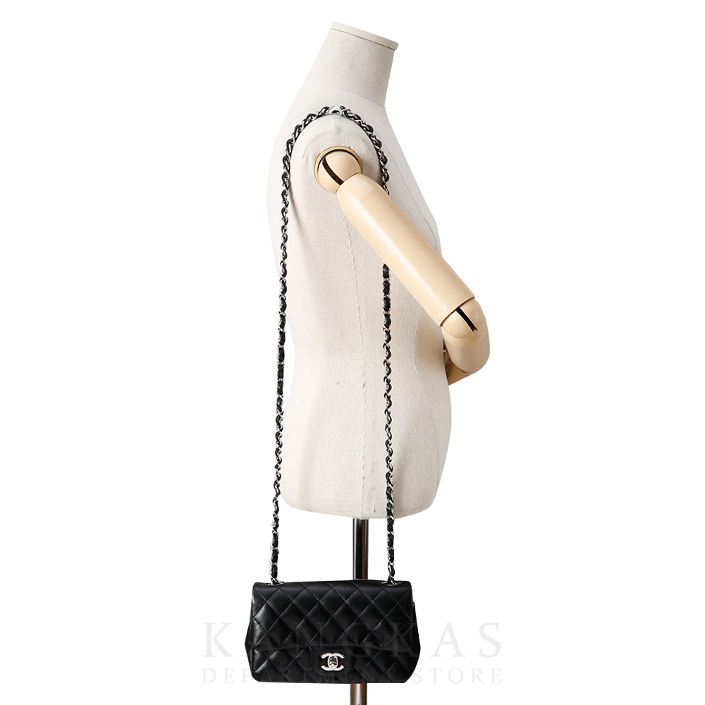 CHANEL(USED)샤넬 램스킨 클래식 뉴미니