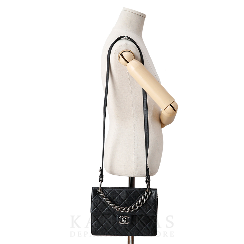 CHANEL(USED)샤넬 시즌 캐비어 체인 플랩백