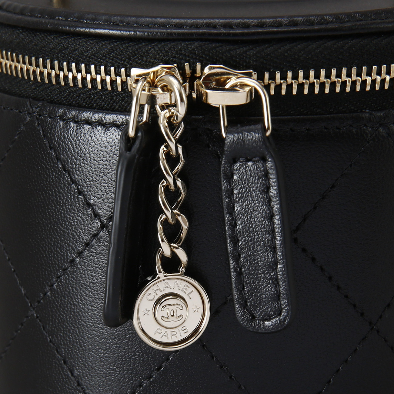 CHANEL(USED)샤넬 시즌 원통 베니티