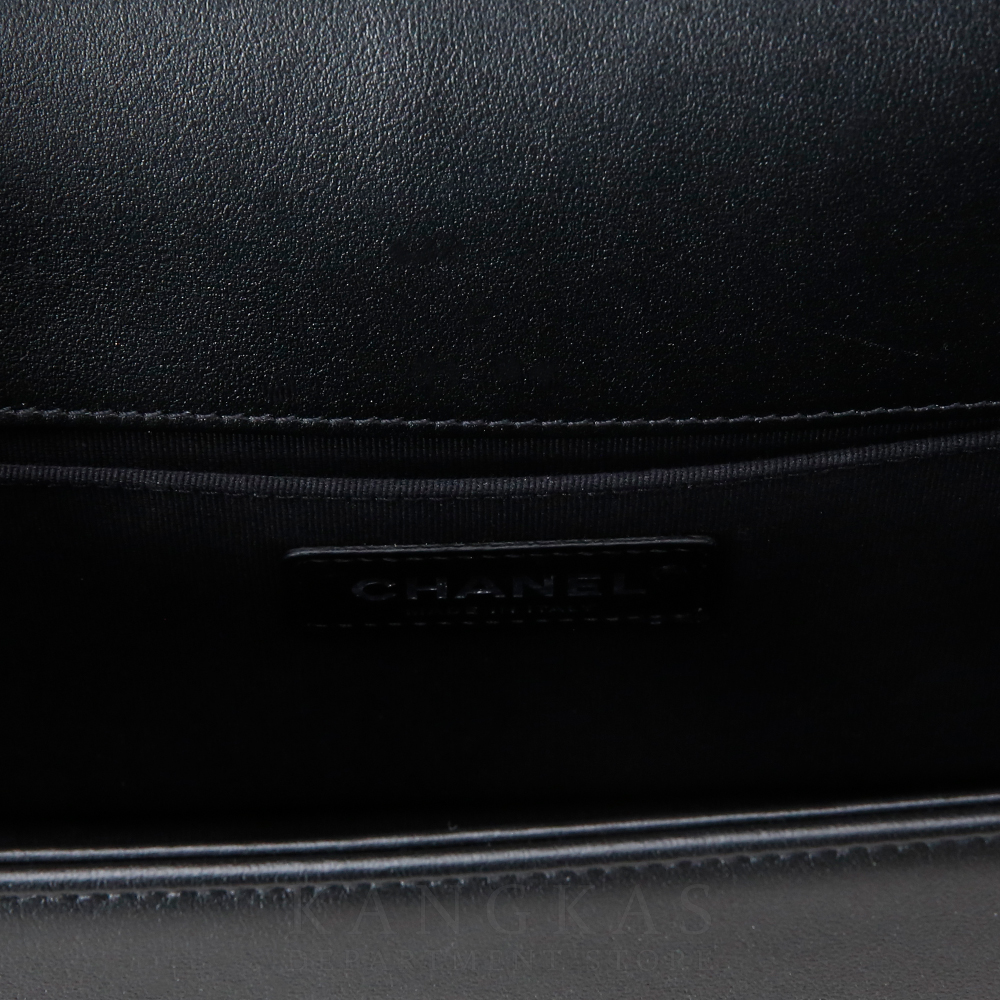 CHANEL(USED)샤넬 보이샤넬 램스킨 미듐