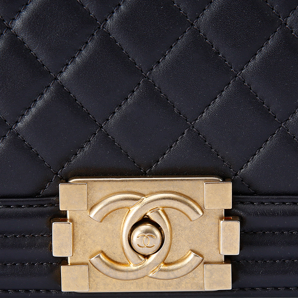 CHANEL(USED)샤넬 램스킨 보이샤넬 미듐