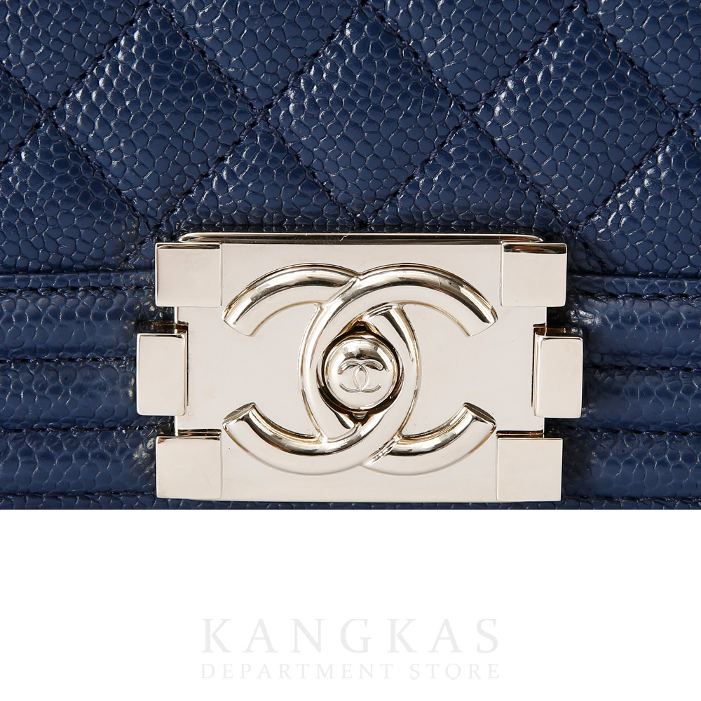 CHANEL(USED)샤넬 캐비어 보이샤넬 미듐 플랩백