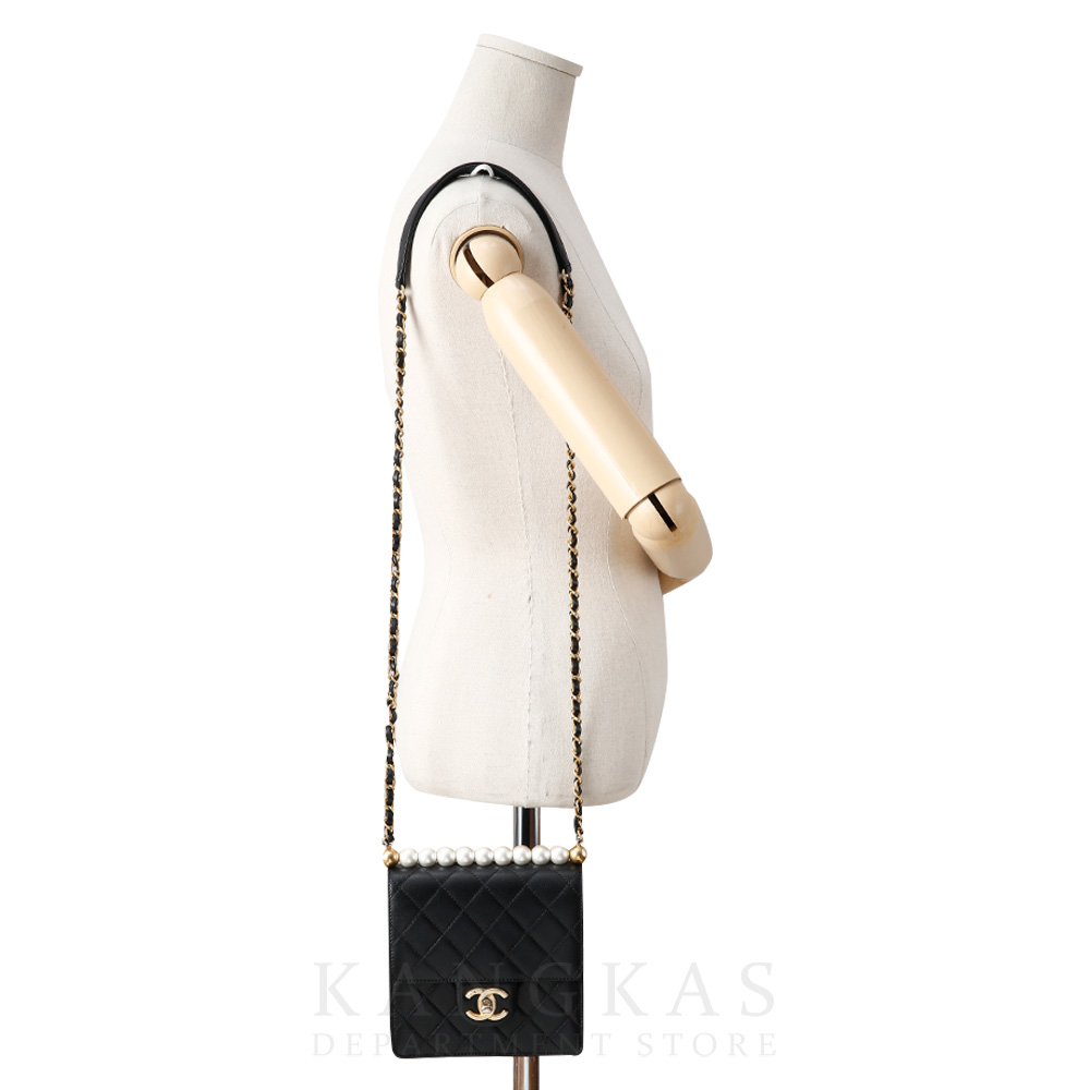 CHANEL(USED)샤넬 AS0584 시즌 진주 장식 정사각 플랩백