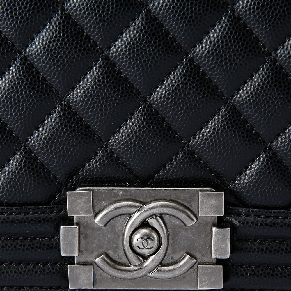 CHANEL(USED)샤넬 캐비어 보이샤넬 미듐