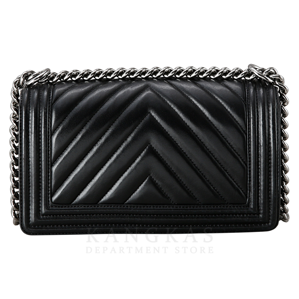 CHANEL(USED)샤넬 램스킨 쉐브론 보이샤넬 미듐