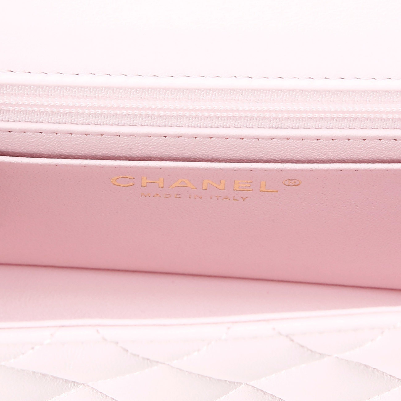 CHANEL(USED)샤넬 클래식 뉴미니 탑핸들