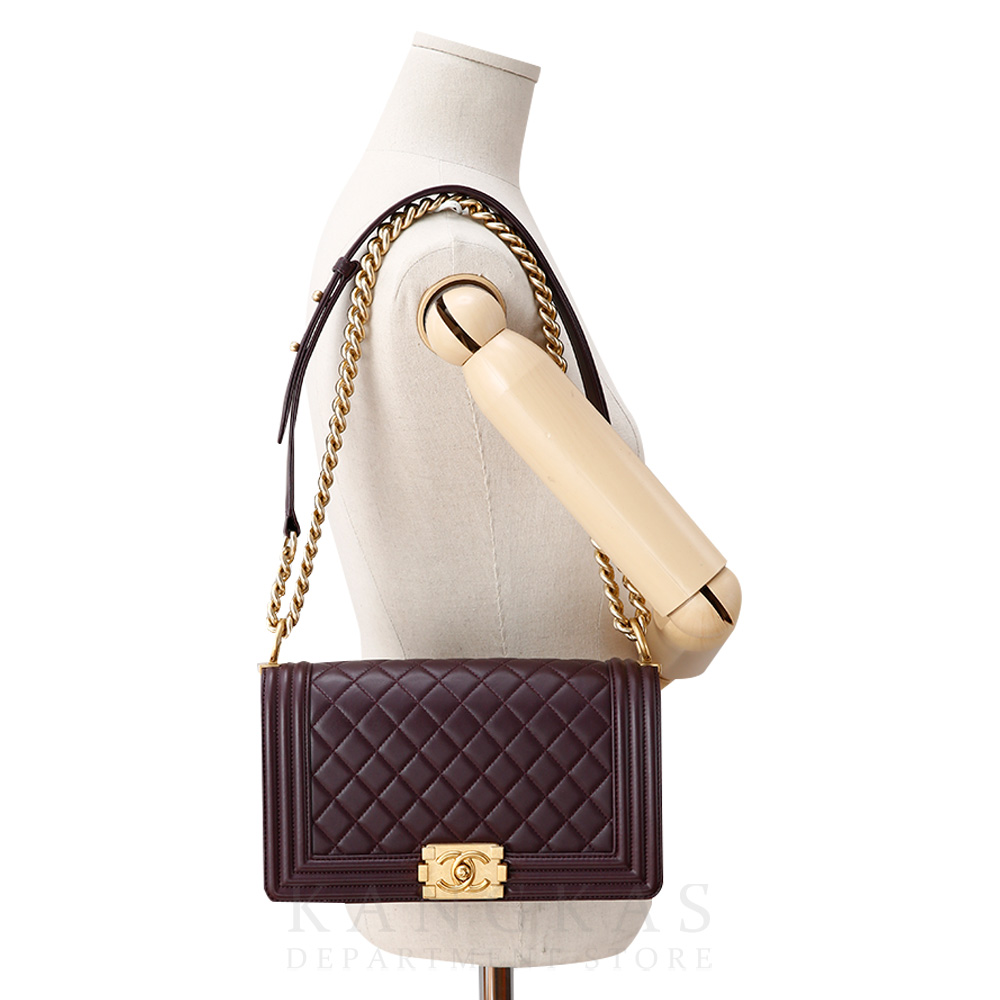 CHANEL(USED)샤넬 램스킨 보이샤넬 미듐 플랩백