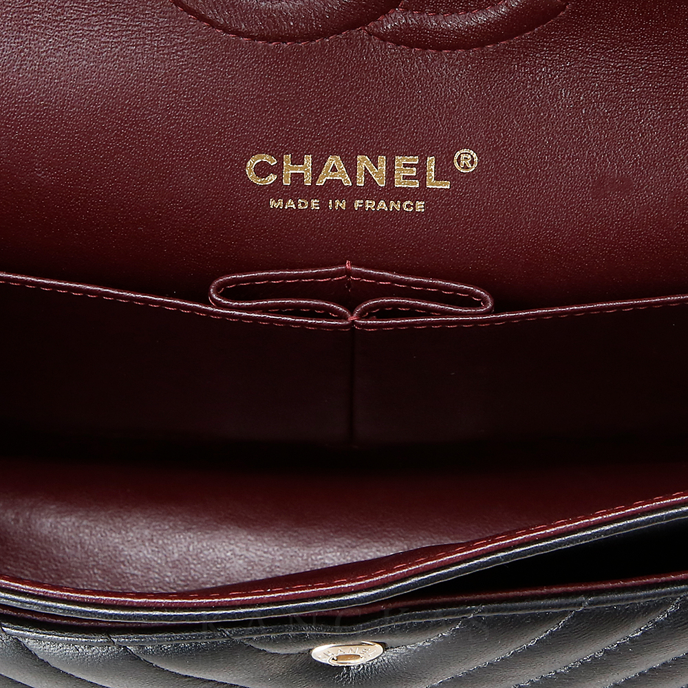 CHANEL(USED)샤넬 클래식 램스킨 쉐브론 미듐
