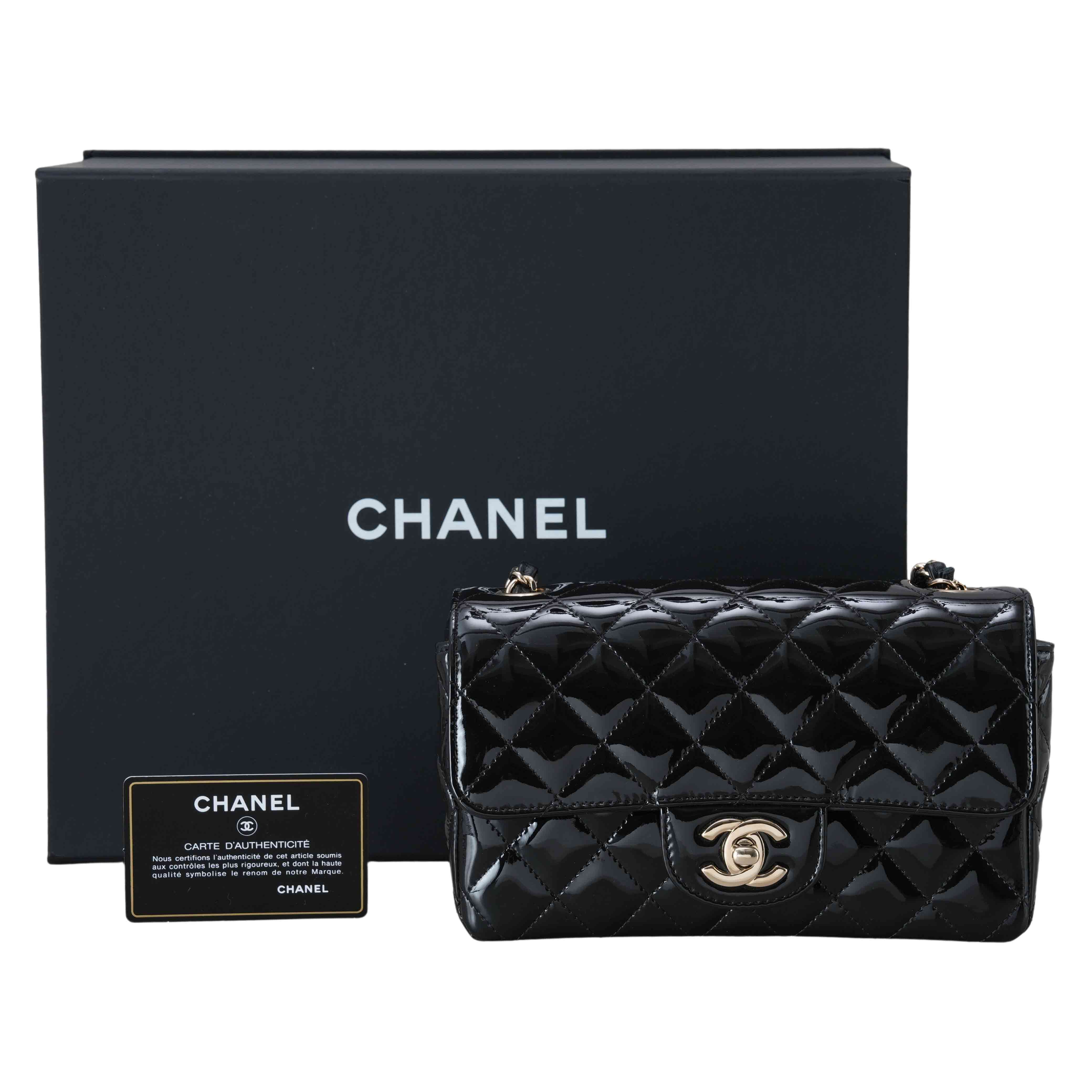 CHANEL(USED)샤넬 A69900 클래식 페이던트 뉴미니 크로스백