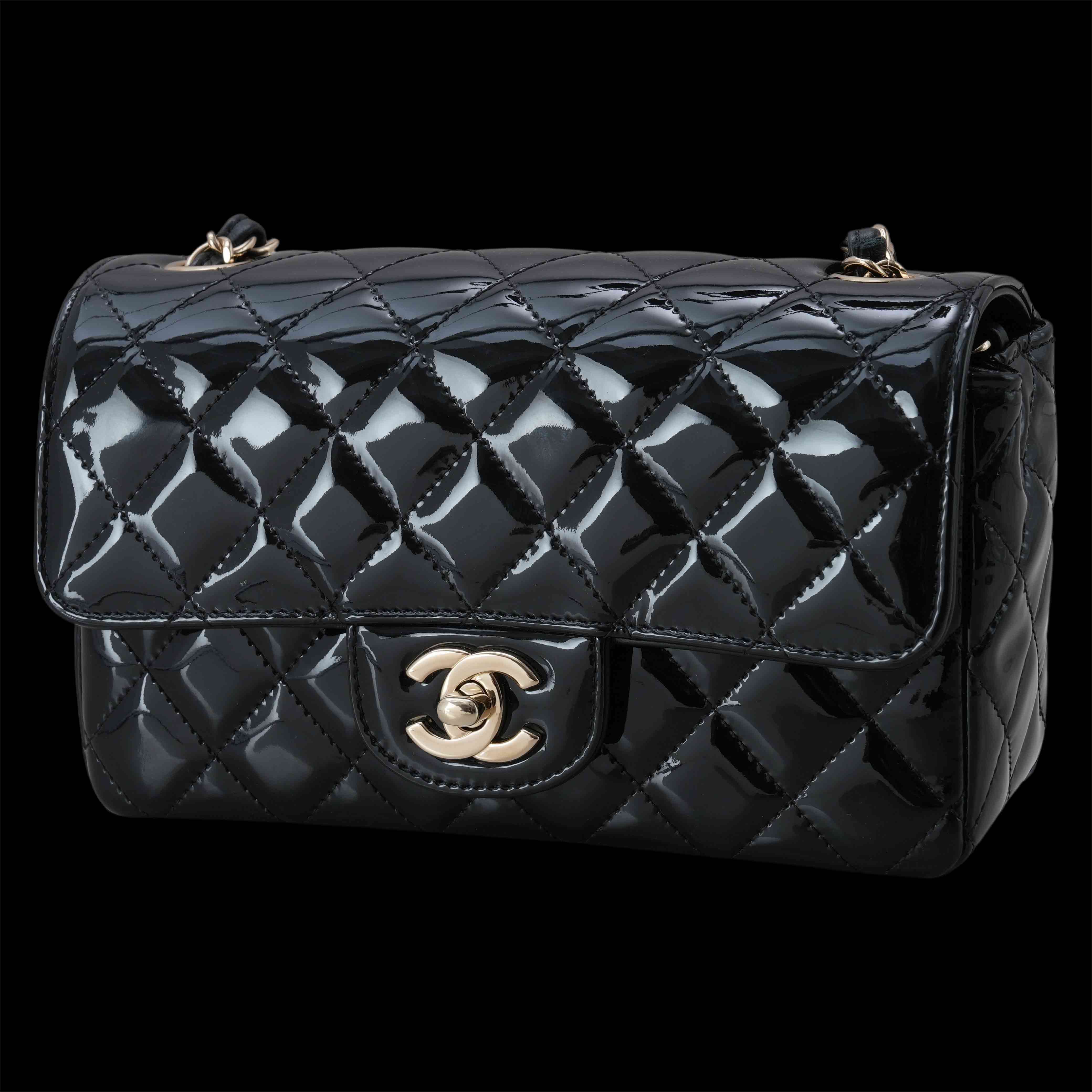 CHANEL(USED)샤넬 A69900 클래식 페이던트 뉴미니 크로스백
