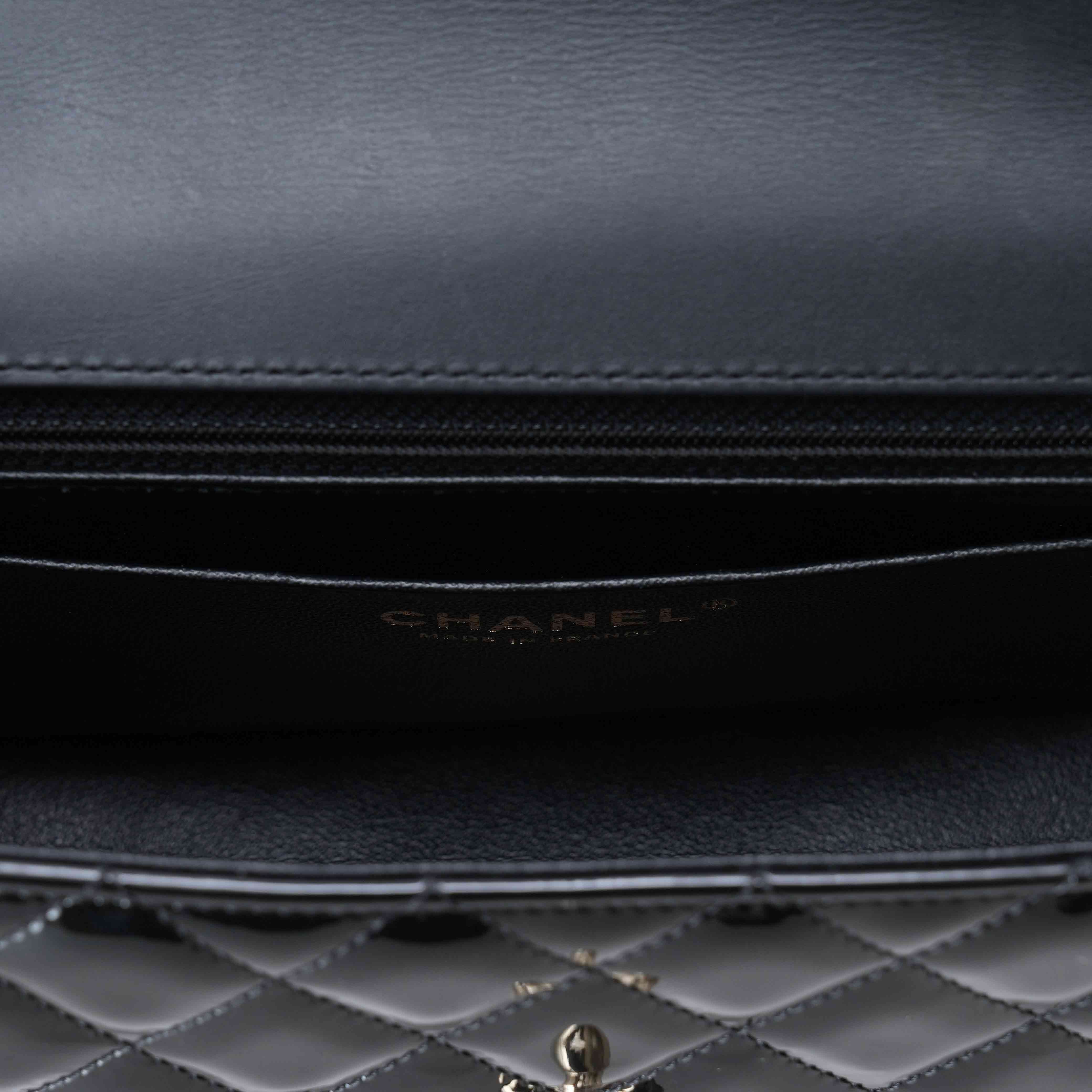 CHANEL(USED)샤넬 A69900 클래식 페이던트 뉴미니 크로스백