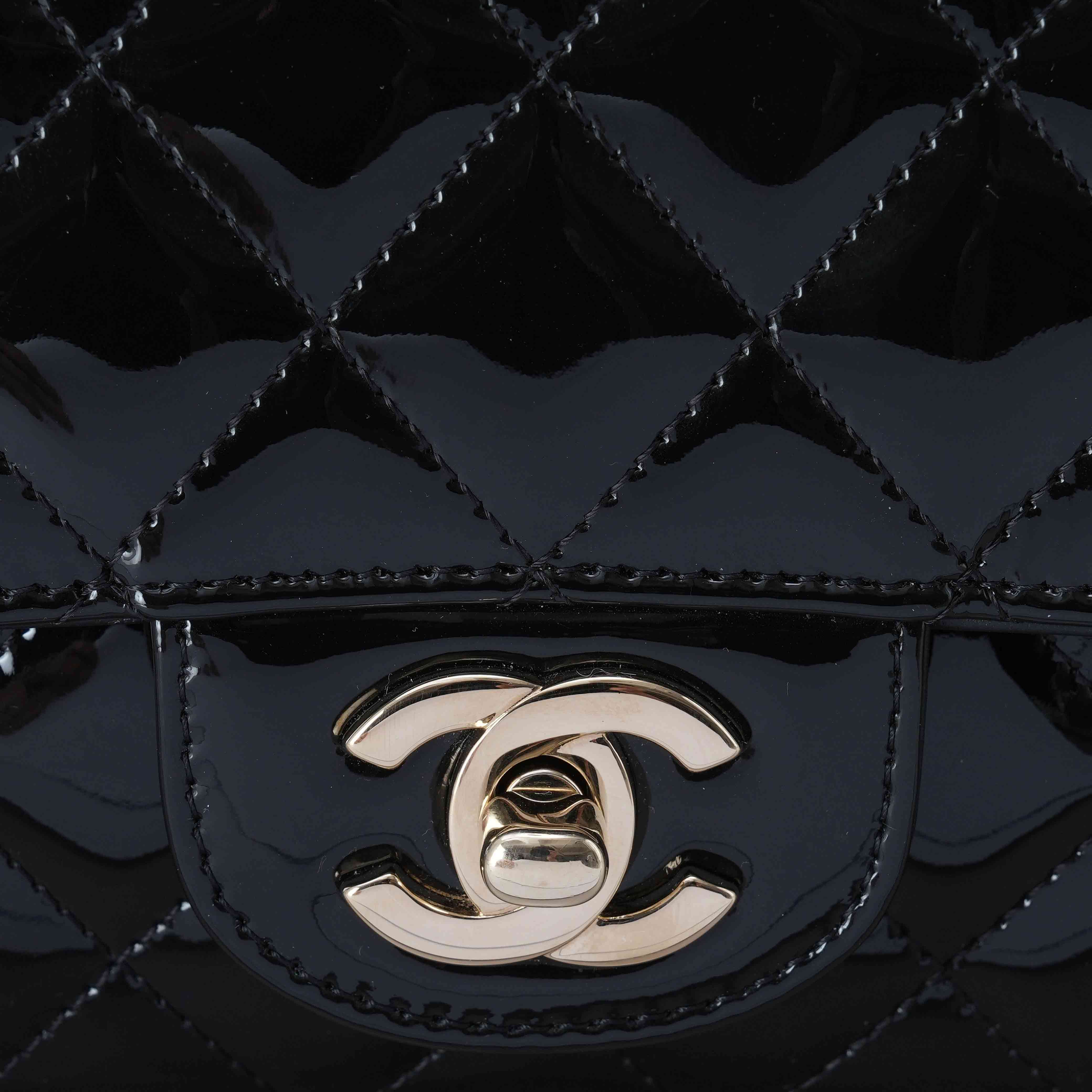 CHANEL(USED)샤넬 A69900 클래식 페이던트 뉴미니 크로스백
