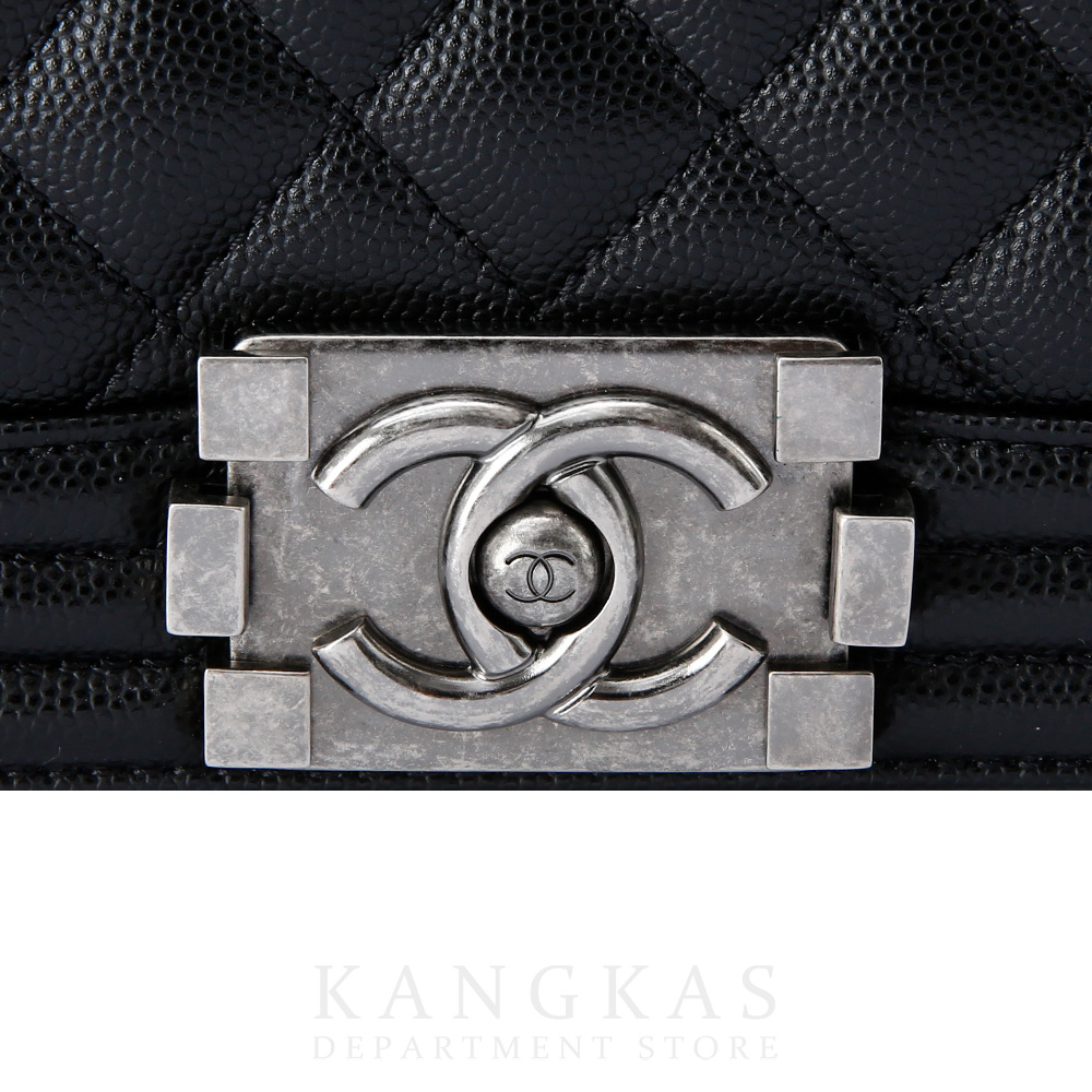 CHANEL(USED)샤넬 캐비어 보이샤넬 미듐 플랩백