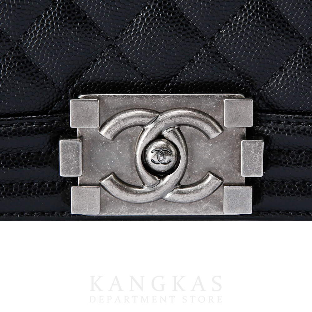 CHANEL(USED)샤넬 캐비어 보이샤넬 미듐 플랩백