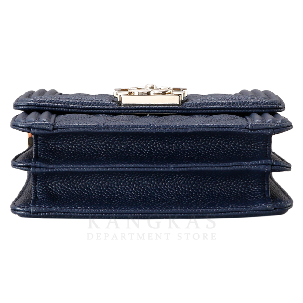 CHANEL(USED)샤넬 AS0130 캐비어 보이샤넬 플랩백