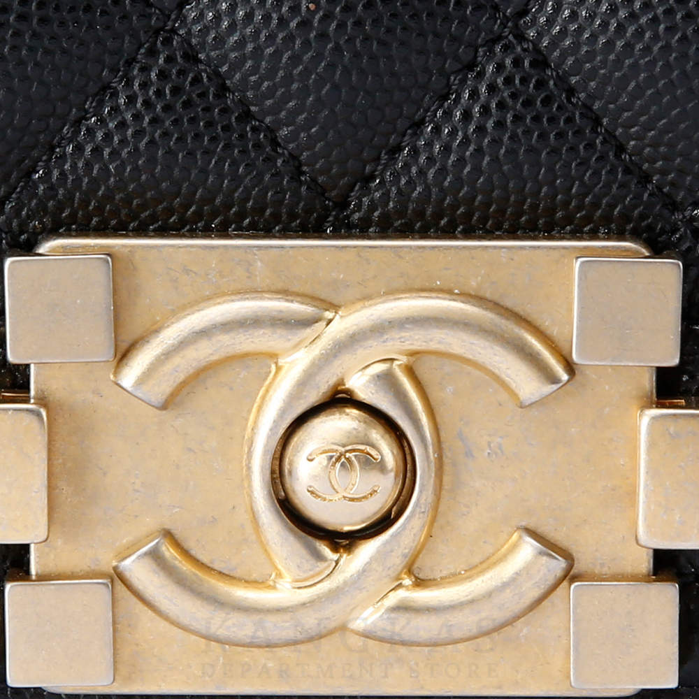 CHANEL(USED)K샤넬 캐비어 보이샤넬 미듐 플랩백