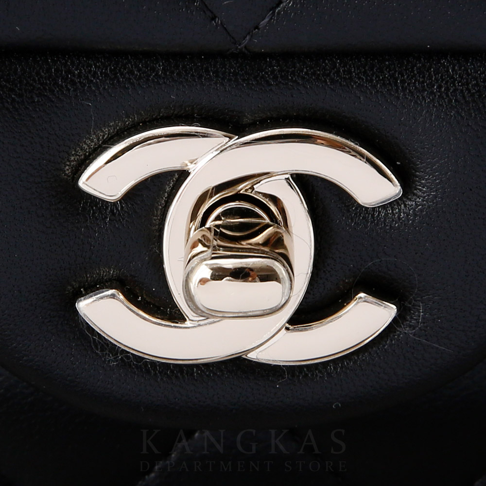 CHANEL(USED)샤넬 AS2431 뉴미니 탑핸들백