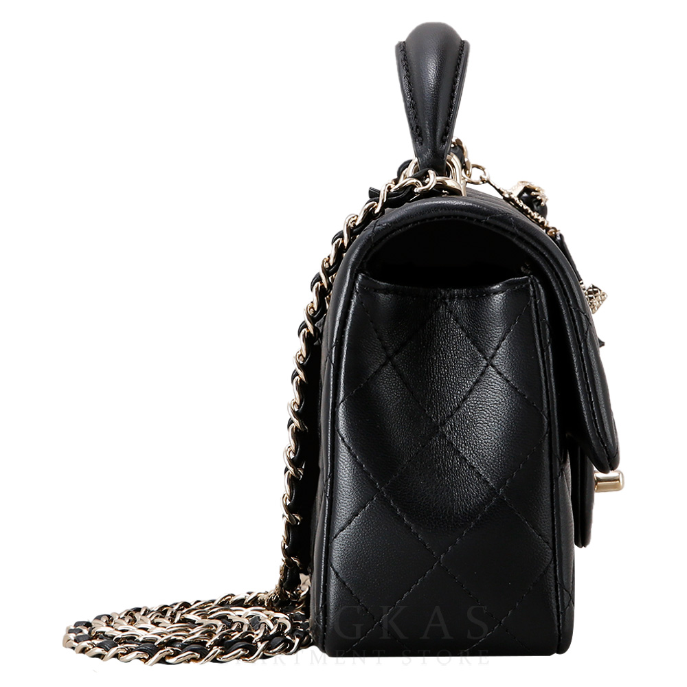 CHANEL(USED)샤넬 AS2431 참 장식 뉴미니 탑핸들