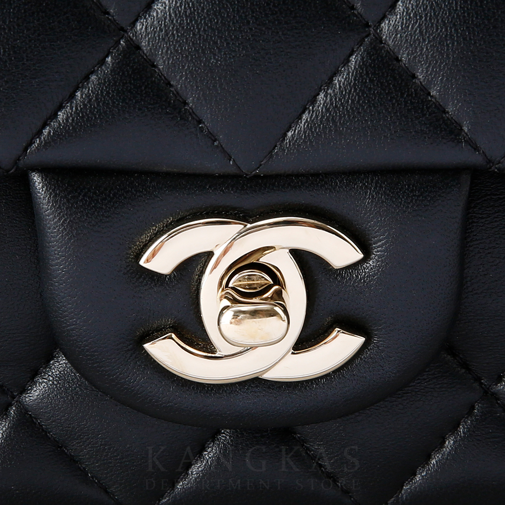 CHANEL(USED)샤넬 AS2431 뉴미니 탑핸들백