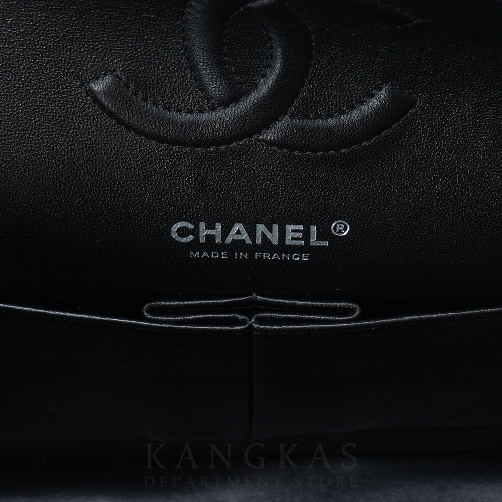 CHANEL(USED)샤넬 A01112 카프스킨 쉐브론 미듐 플랩백