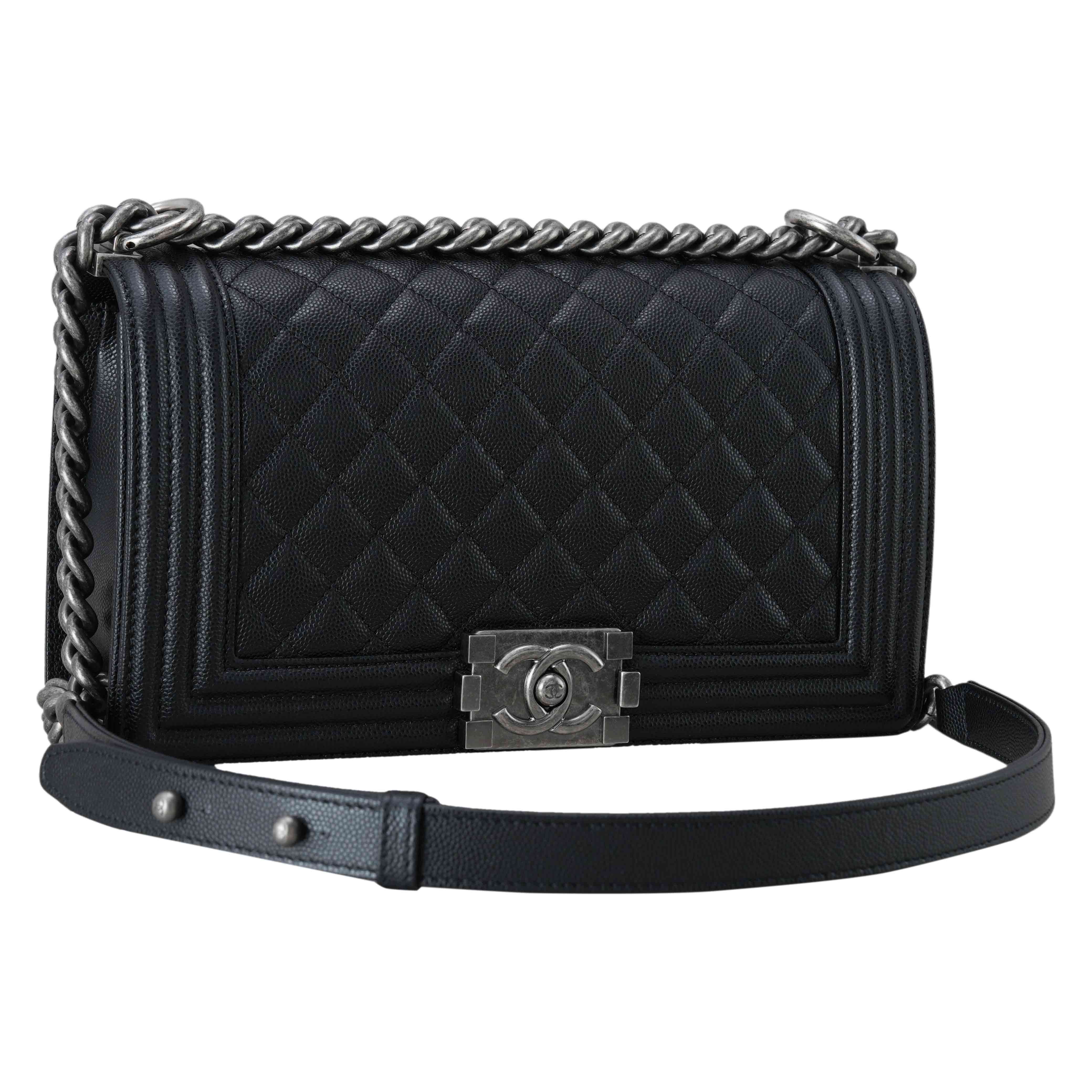 CHANEL(USED)샤넬 캐비어 보이샤넬 미듐 플랩백