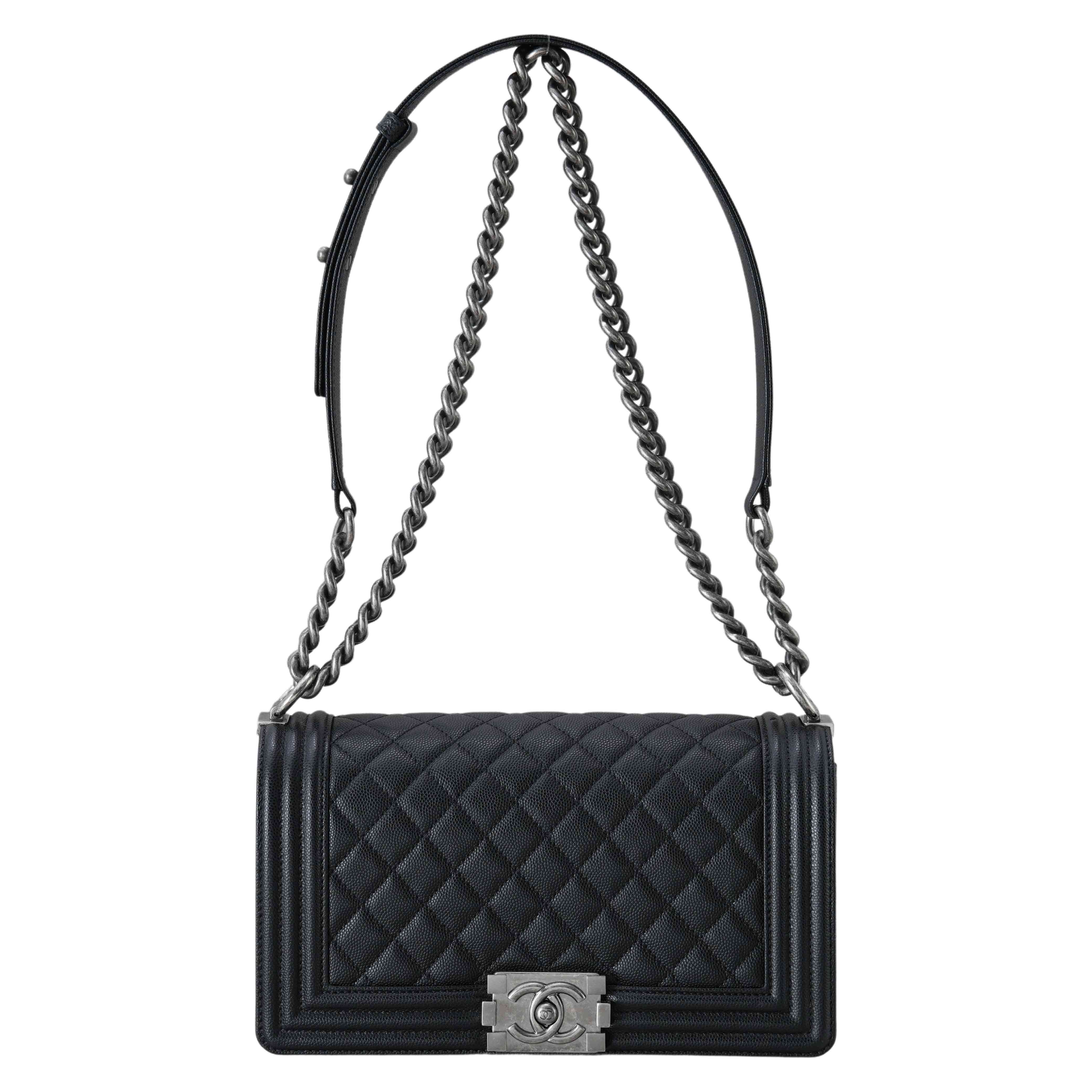 CHANEL(USED)샤넬 캐비어 보이샤넬 미듐 플랩백