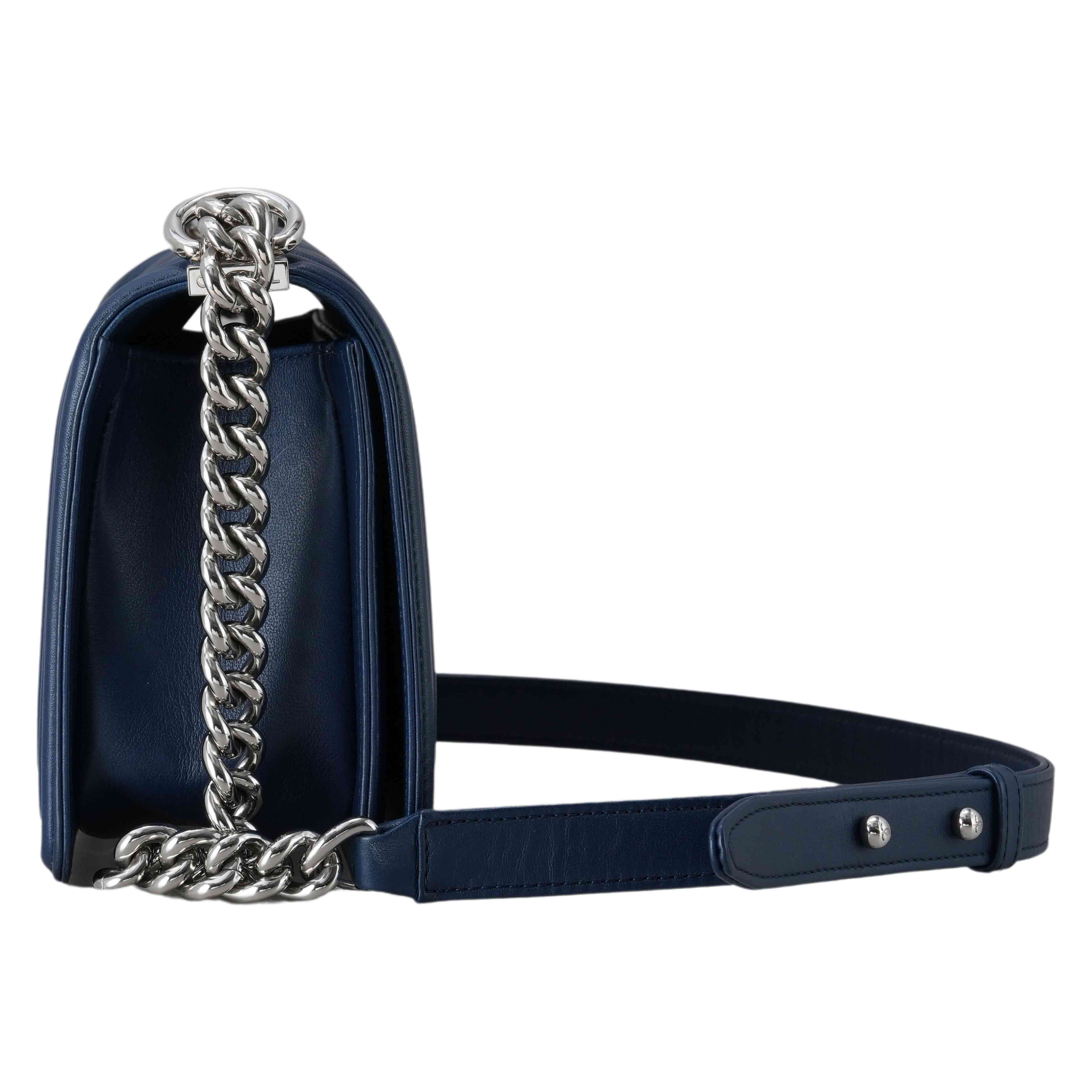 CHANEL(USED)샤넬 보이샤넬 카프스킨 쉐브론 미듐
