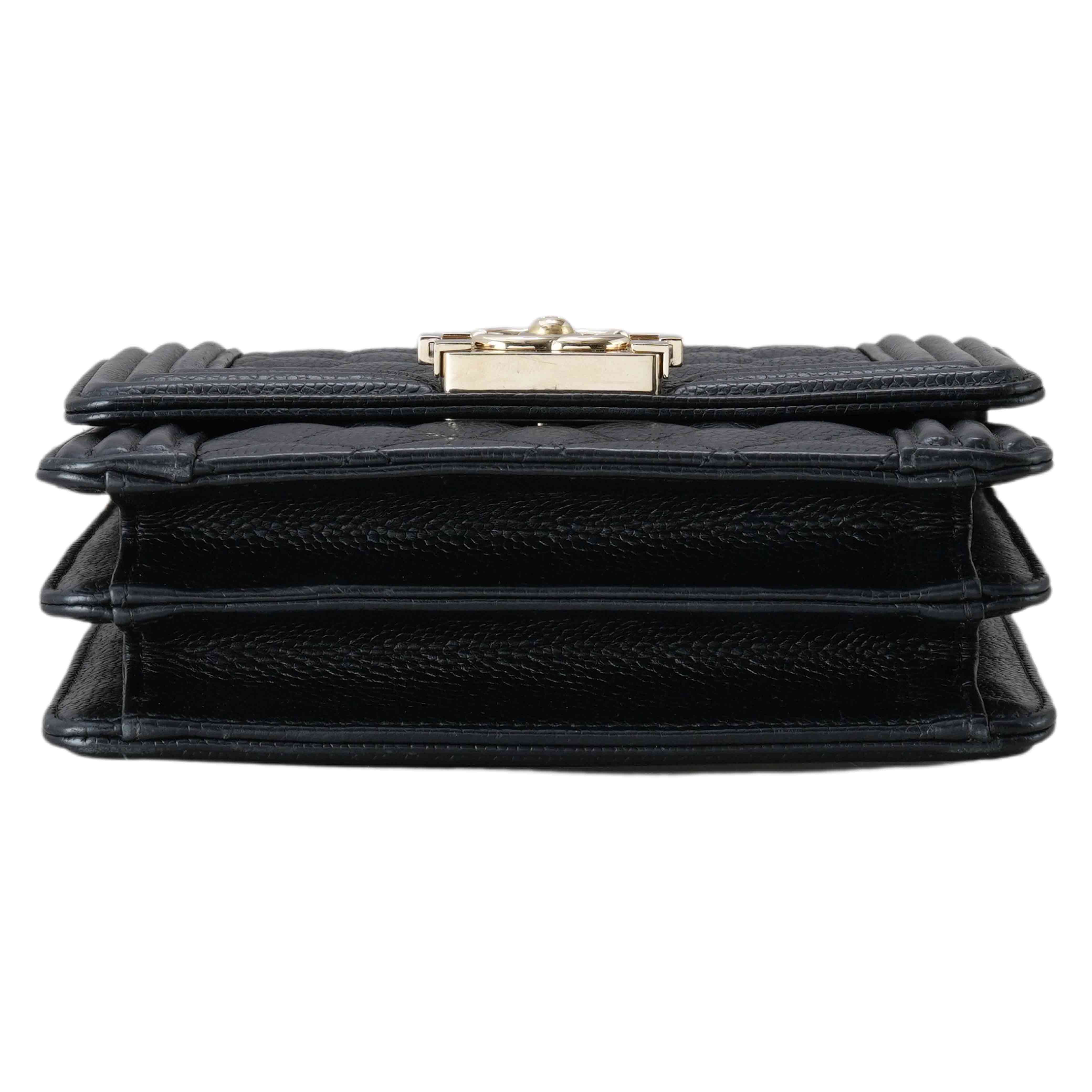 CHANEL(USED)샤넬 보이샤넬 사첼 플랩백
