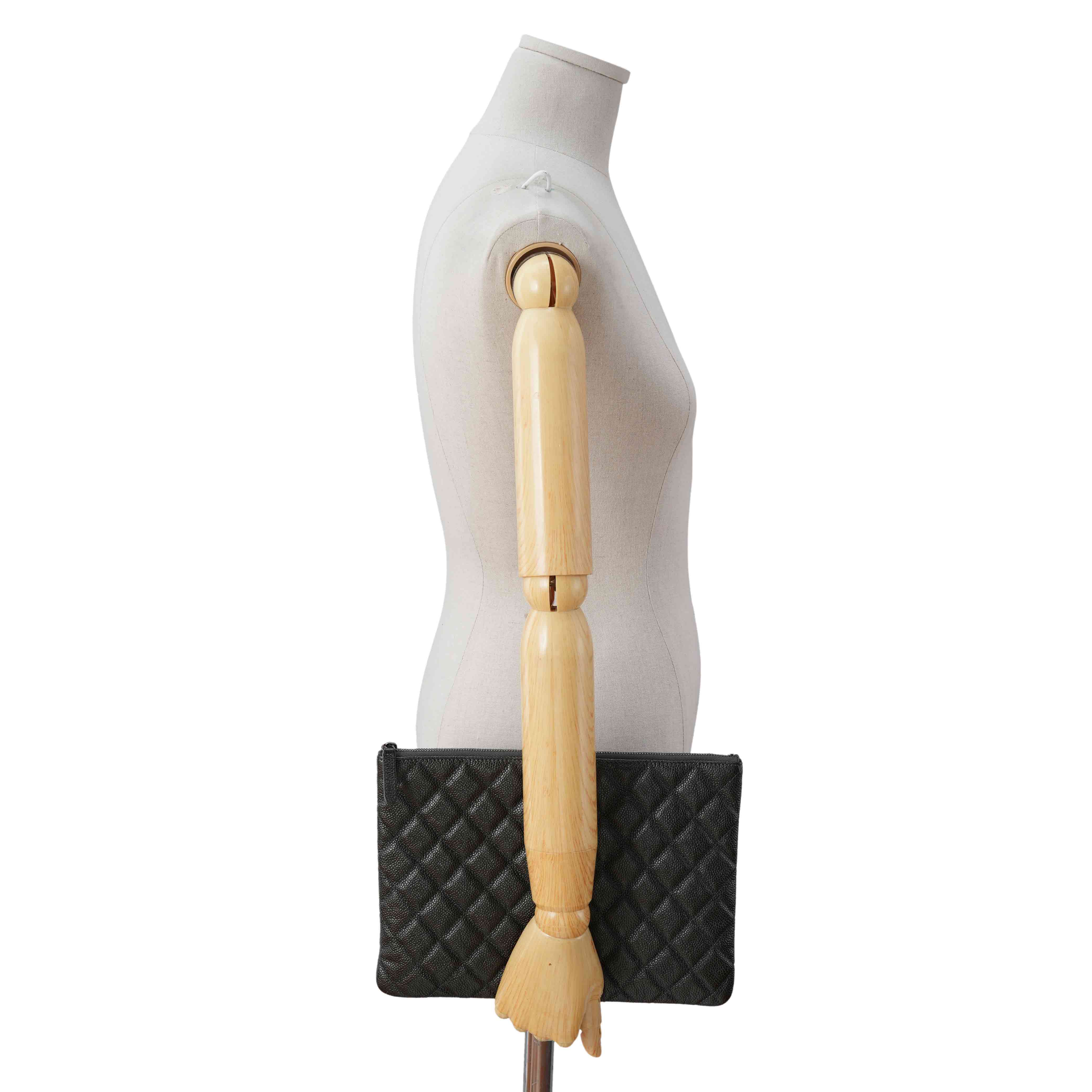 CHANEL(USED)샤넬 클래식 캐비어 클러치 뉴미듐
