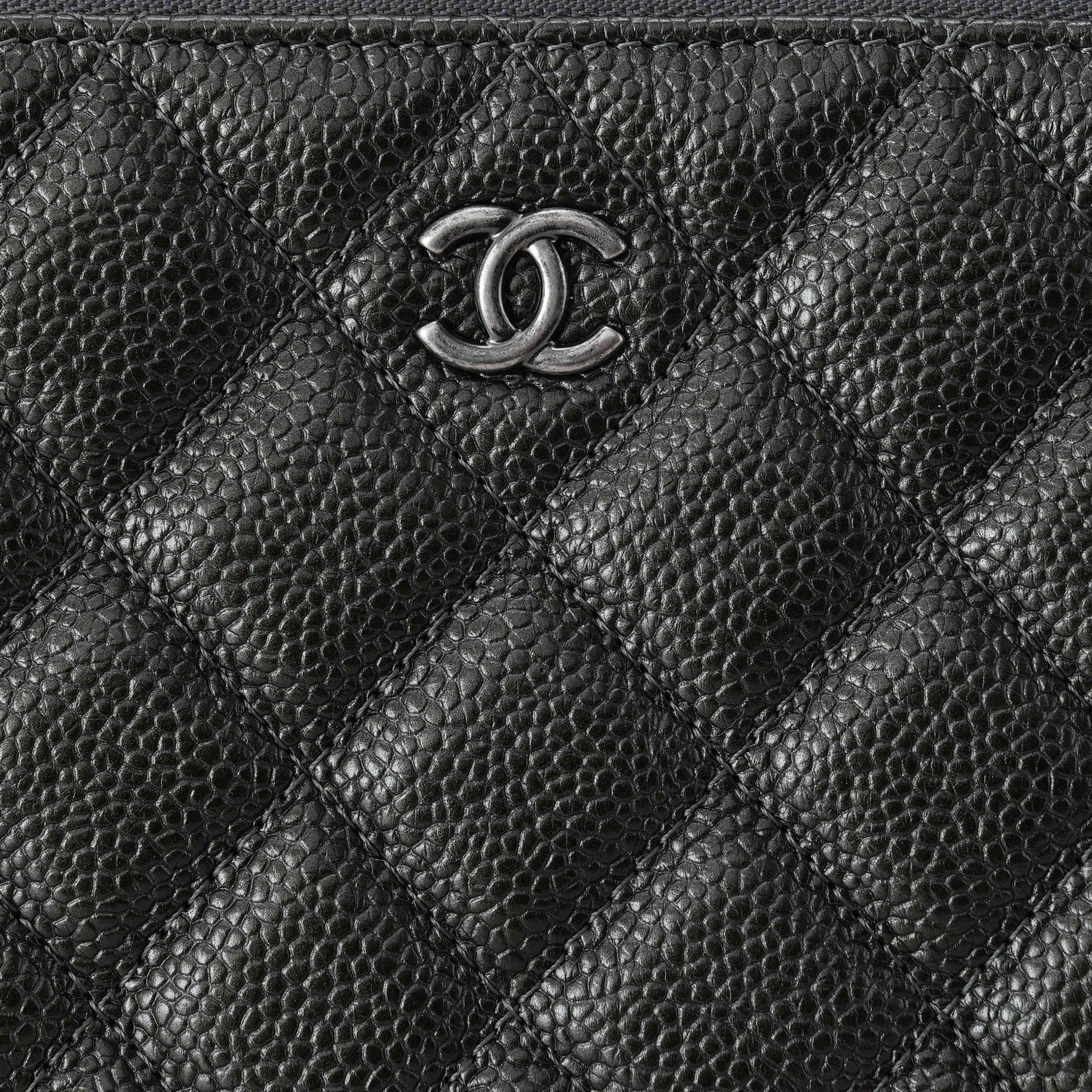 CHANEL(USED)샤넬 클래식 캐비어 클러치 뉴미듐