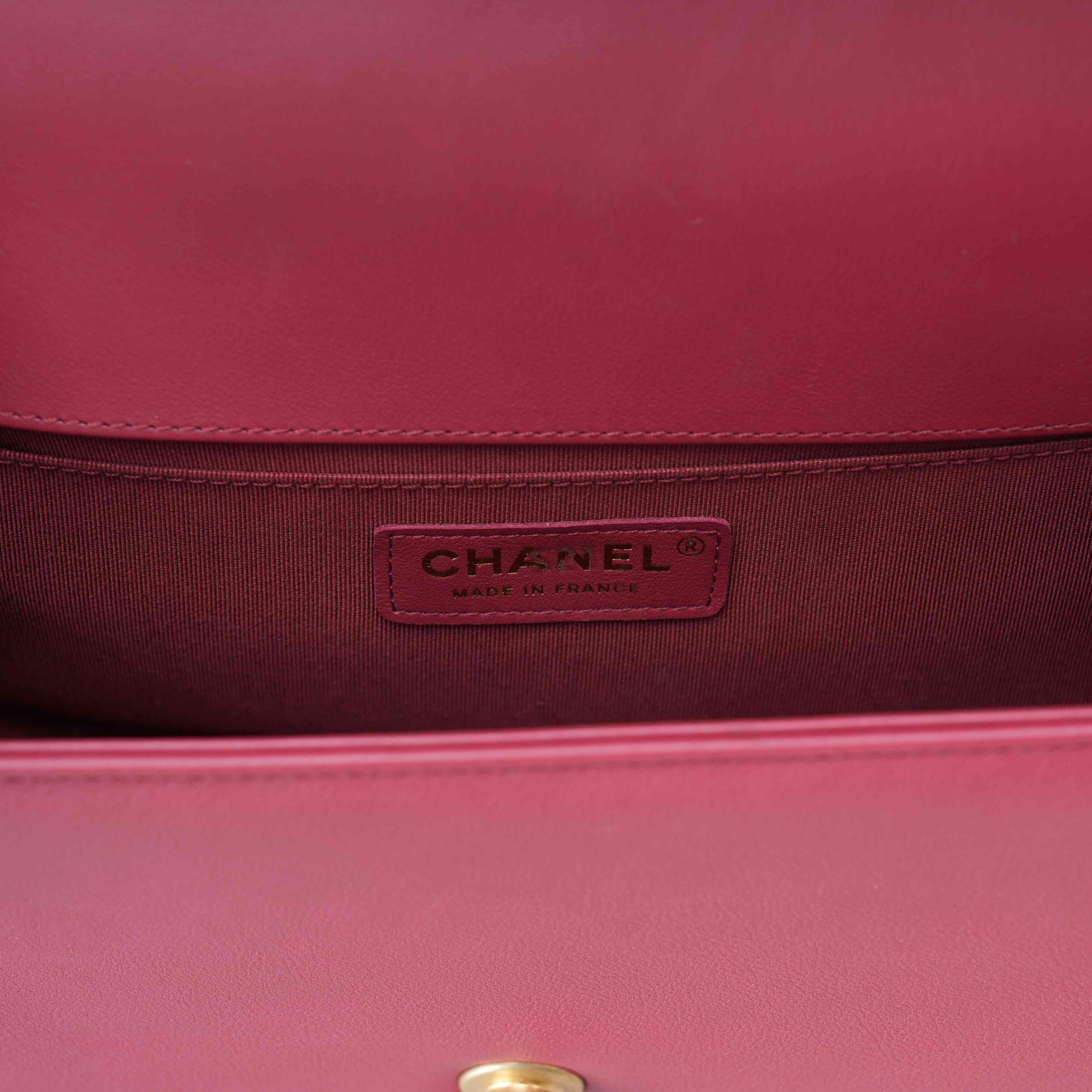CHANEL(USED)샤넬 보이샤넬 쉐브론 미듐