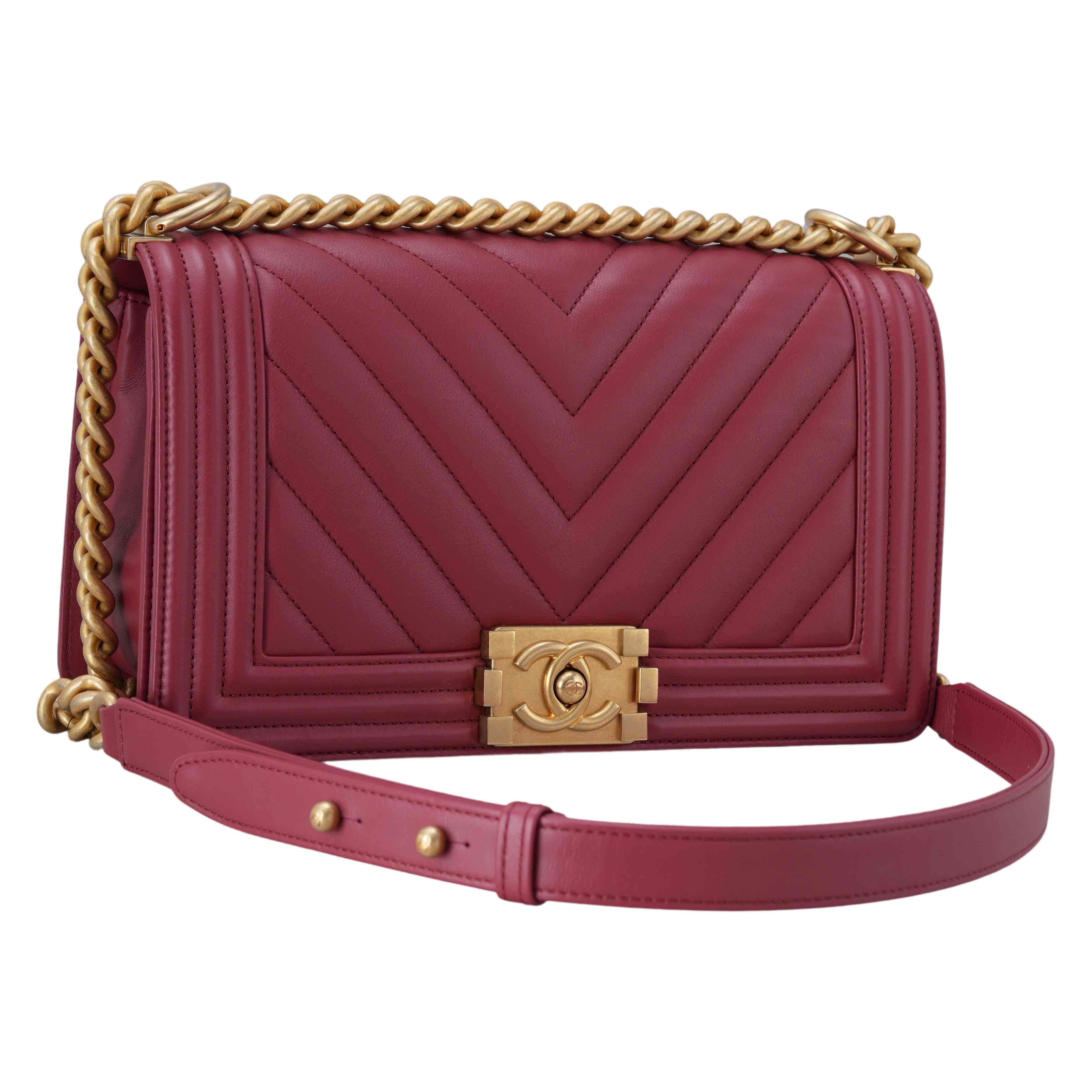 CHANEL(USED)샤넬 보이샤넬 쉐브론 미듐