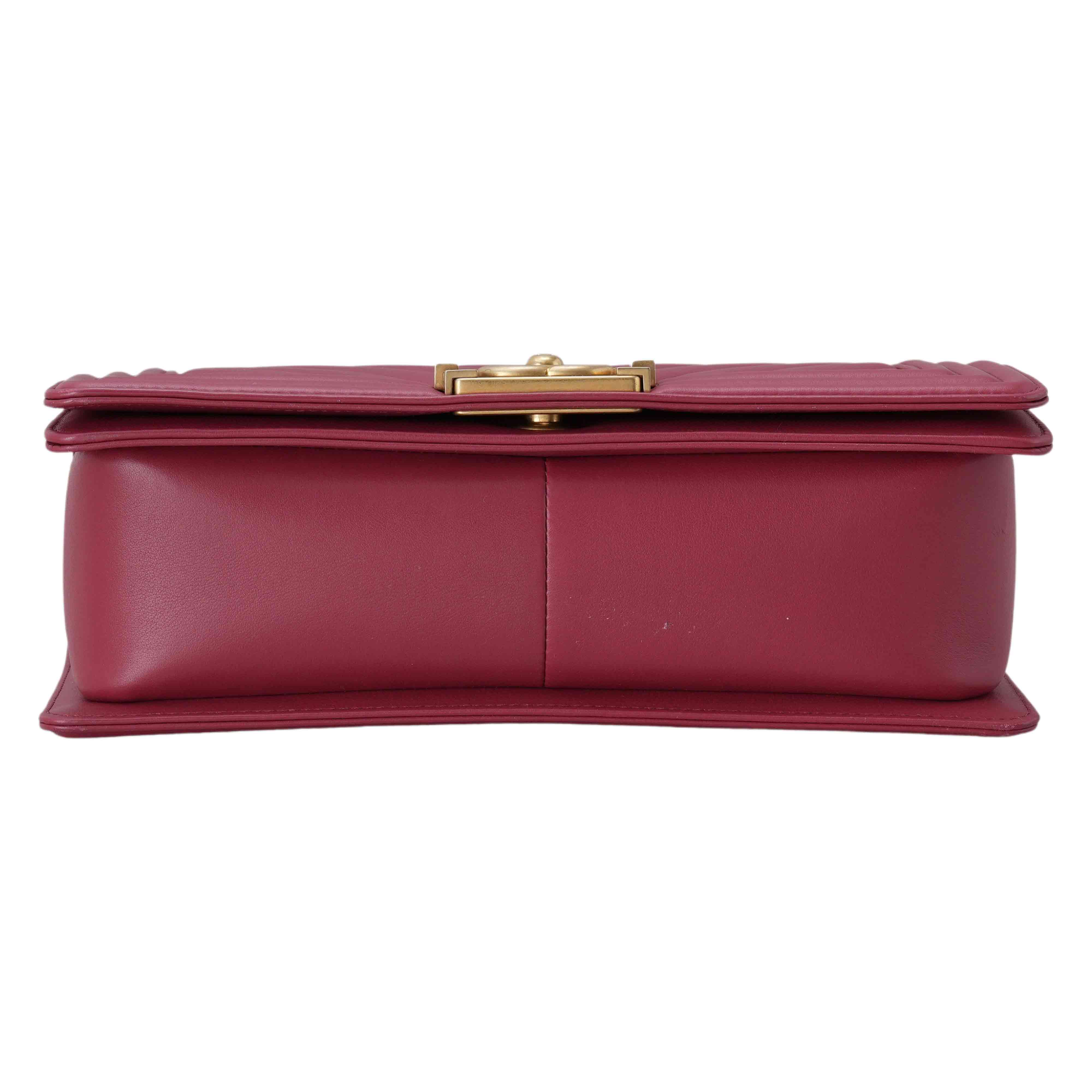 CHANEL(USED)샤넬 보이샤넬 쉐브론 미듐